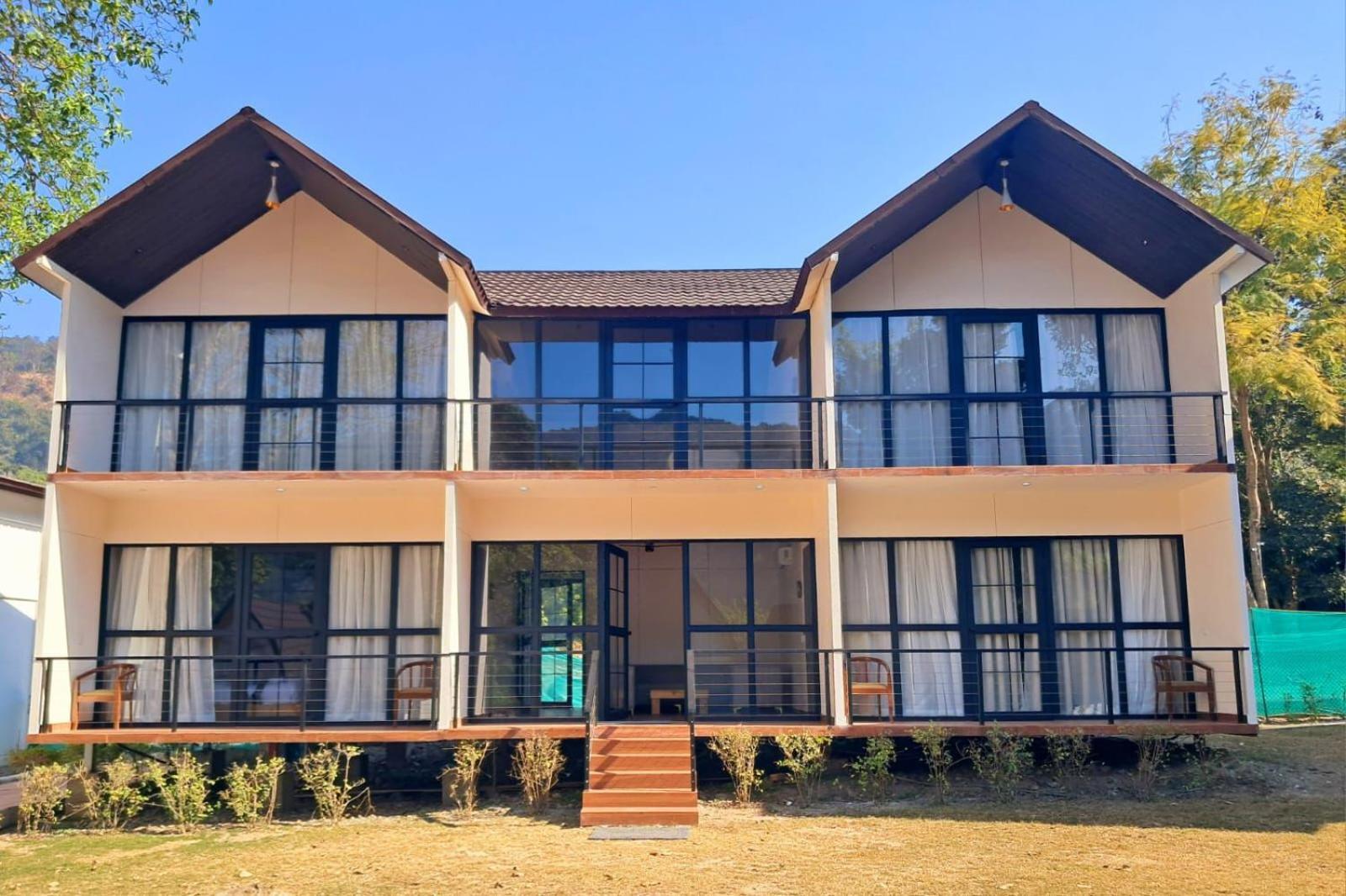 Welcomheritage Tarangi Ramganga Resort Marchula Bagian luar foto