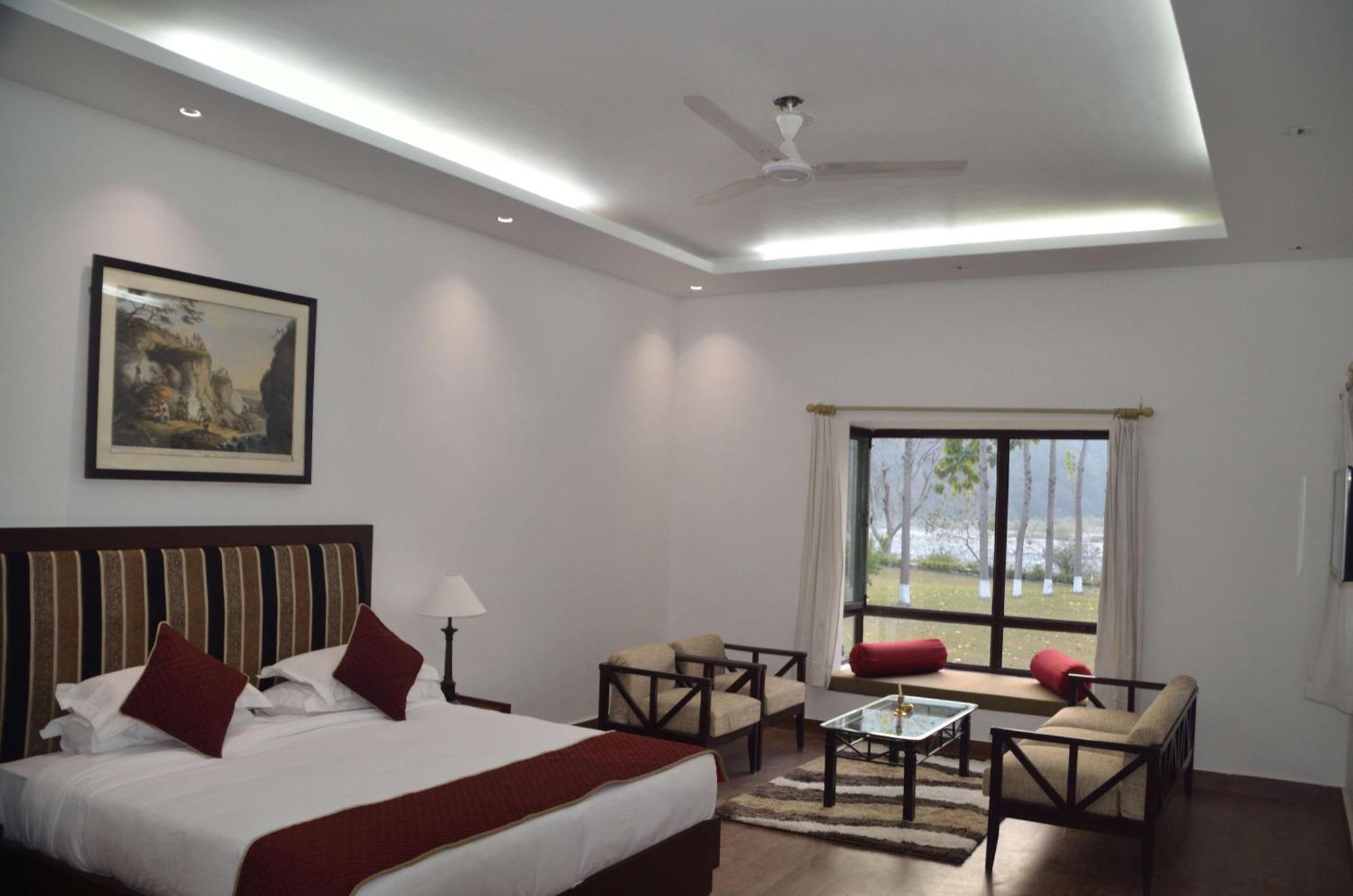 Welcomheritage Tarangi Ramganga Resort Marchula Bagian luar foto
